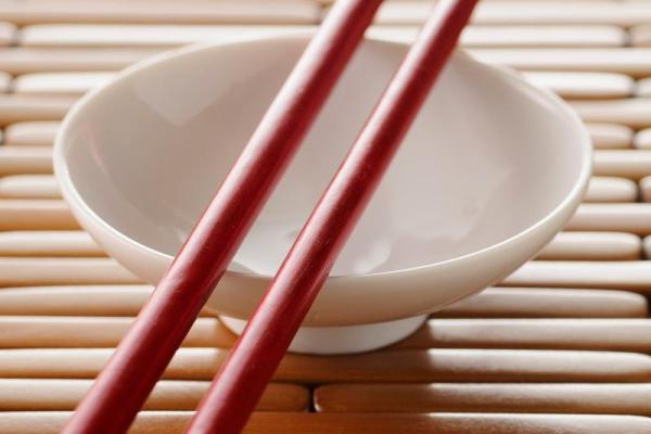 好听的餐具公司名字大全(好听的白酒商标名字)