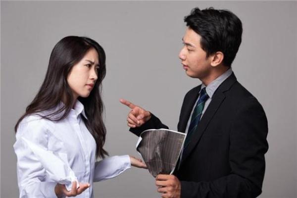 梦见和人吵架(梦见和人吵架是什么意思周公解梦)