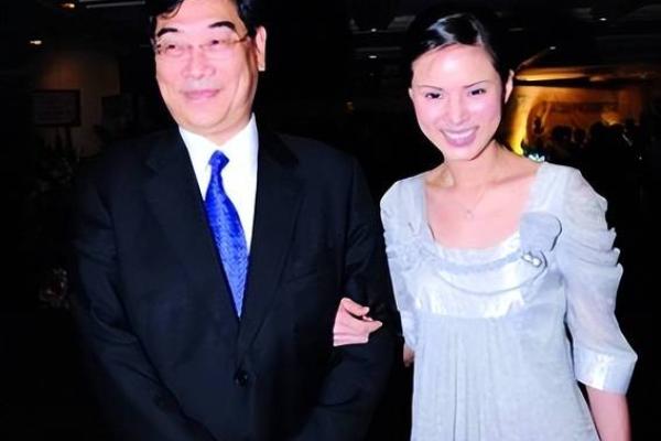 76年龙女结婚吉日