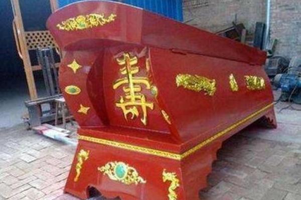 梦见棺材是什么预兆周公解梦(梦见棺材是什么预兆周公解梦原版)